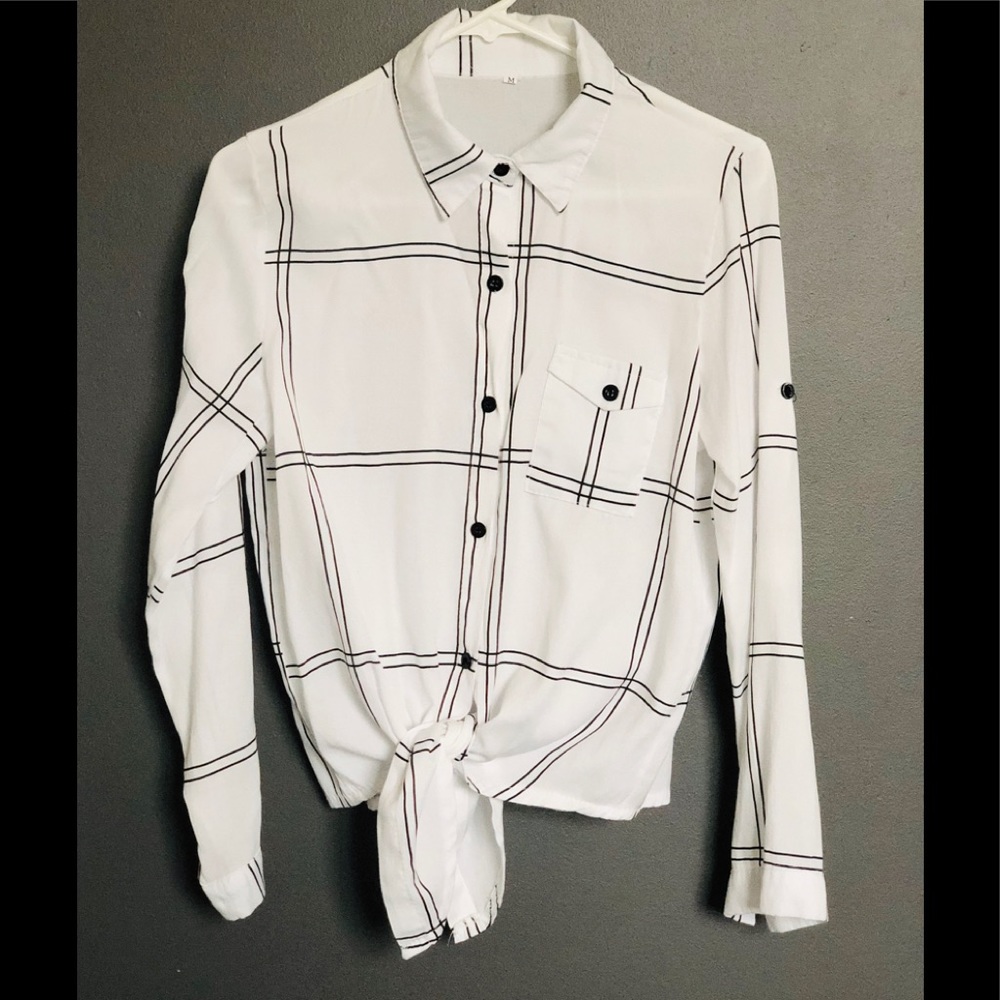 NWOT shein button up top! Super adorable!